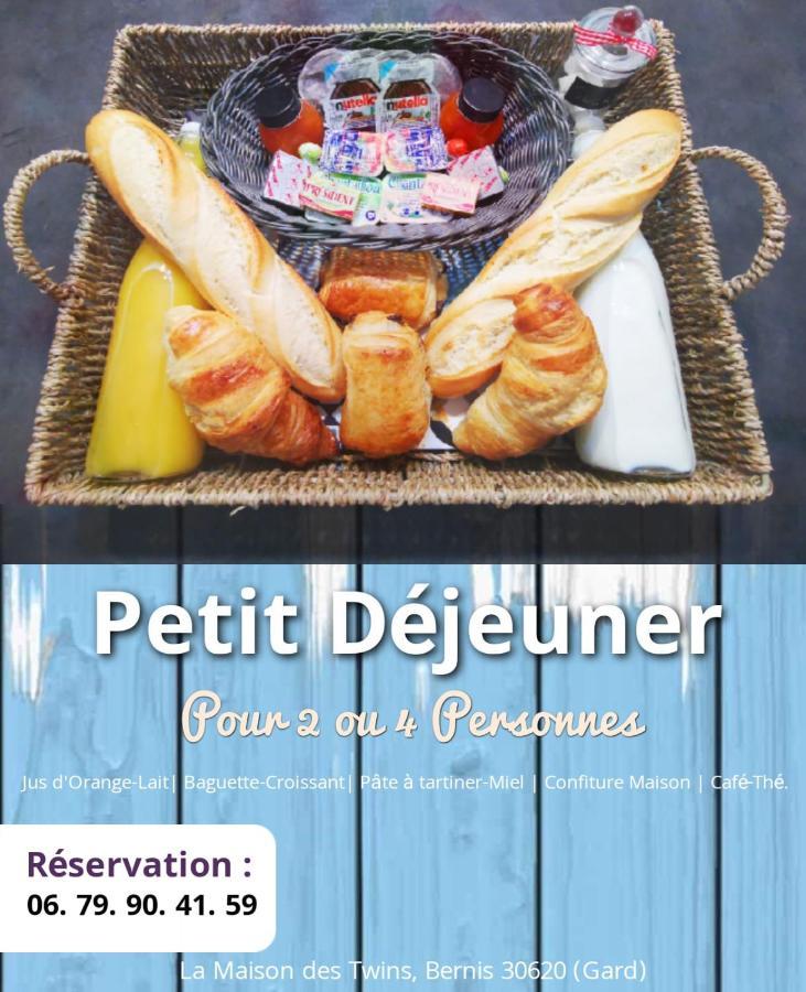 Gites Avec Grande Piscine Et Sa Terrasse Privative Bernis Exterior foto